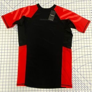 NWT SANABUL MMA Short Sleeve Shirt XL Black/Red